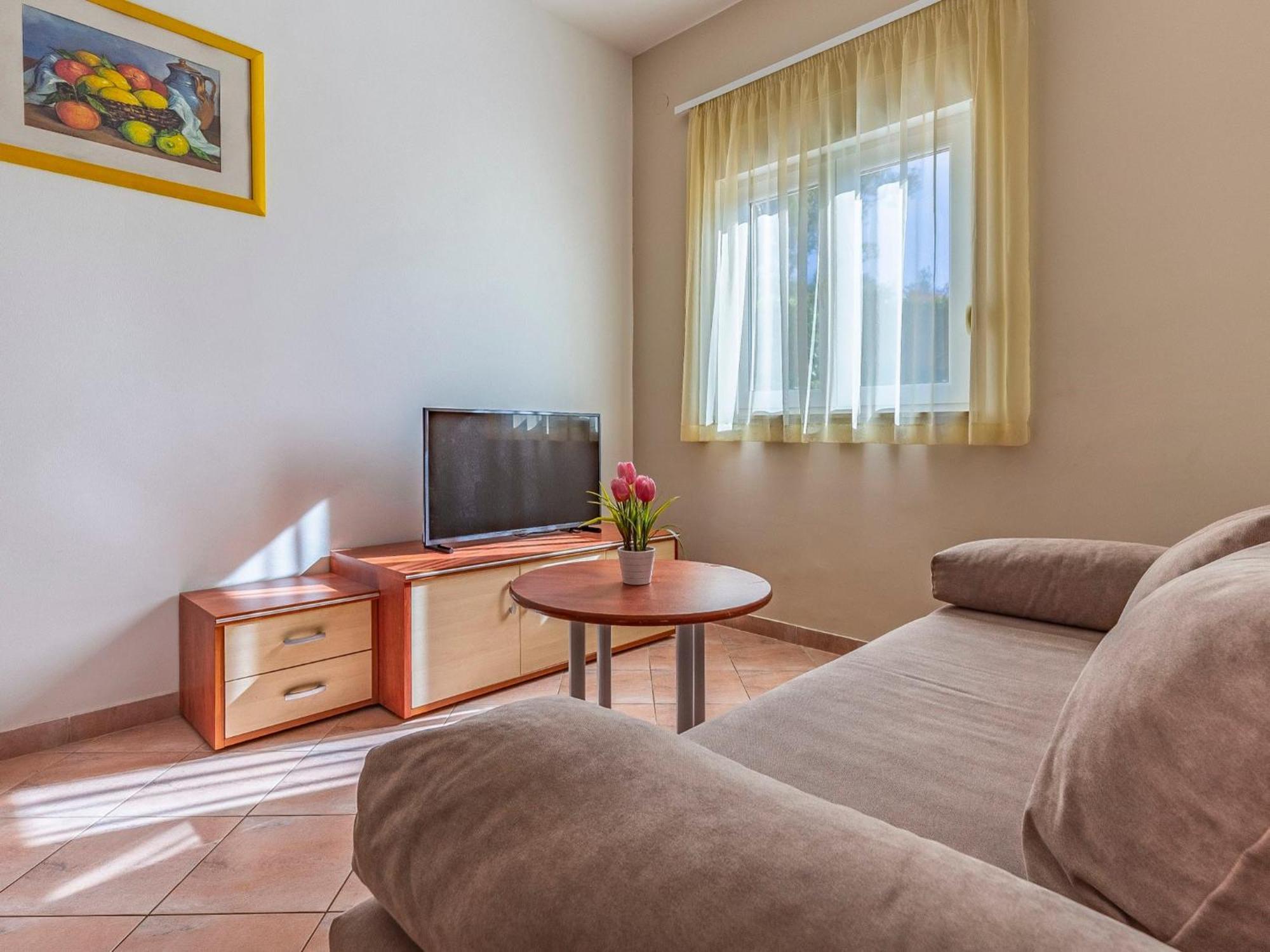 Apartment Rok 4 By Interhome Пула Экстерьер фото