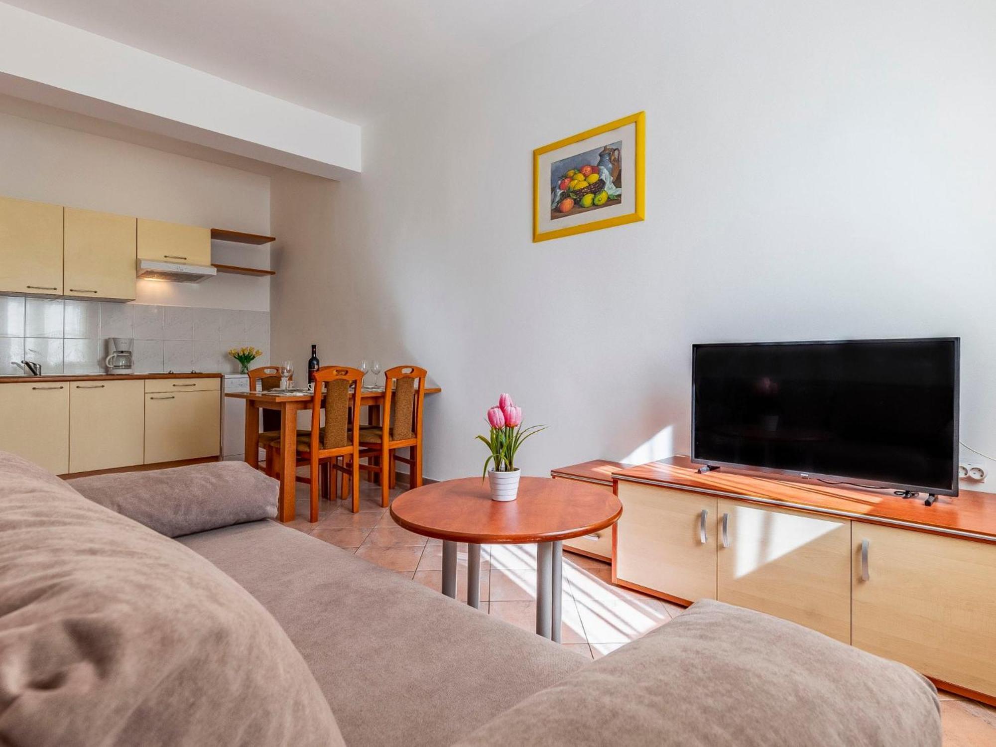 Apartment Rok 4 By Interhome Пула Экстерьер фото